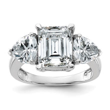 Load image into Gallery viewer, EVETTE - Three Stone Diamond Ring Grand