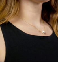 Load image into Gallery viewer, PERRI - Round White Pearl Necklace