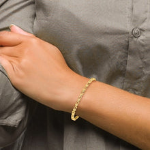 Load image into Gallery viewer, AVELINE - Open and Closed Heart Bracelet
