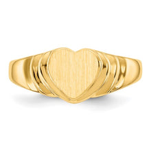 Load image into Gallery viewer, DAHLIA - The Ribbed Heart Signet Ring
