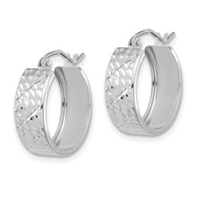 Load image into Gallery viewer, DOMINIQUE - Bold Hoop Earrings Diamond-cut
