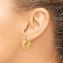 Load image into Gallery viewer, DOMINIQUE - Bold Hoop Earrings Diamond-cut
