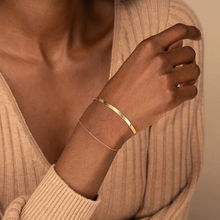 Load image into Gallery viewer, JENNA - The Herringbone Bracelet
