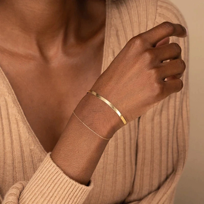 JENNA - The Herringbone Bracelet