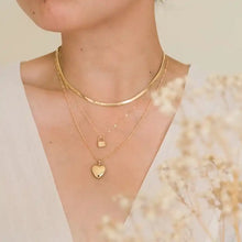 Load image into Gallery viewer, VALENTINA - Heart Locket
