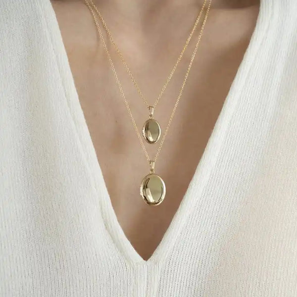 ORIANA - Oval Locket
