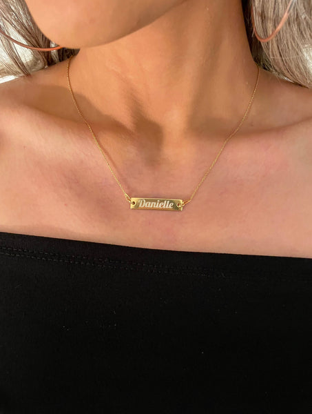BECCA - The Engraved Personalized Bar Necklace 14K